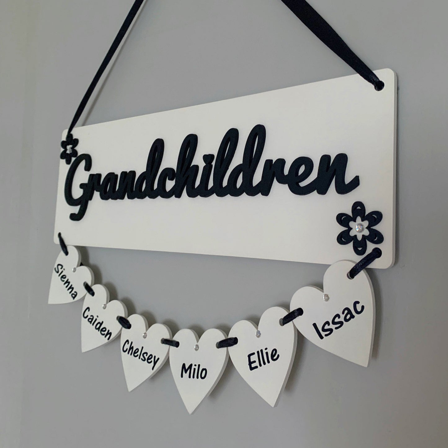 Personalised Family & Grandchildren Hanging Hearts Plaque