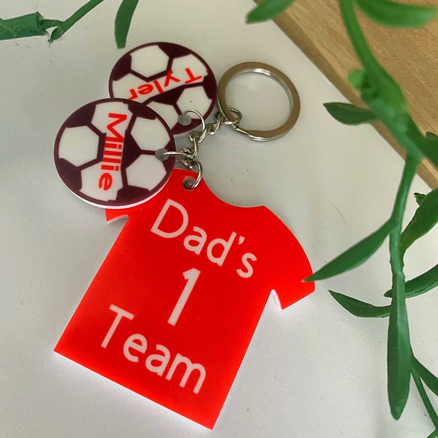 Dad's Football Team T-Shirt Keyring