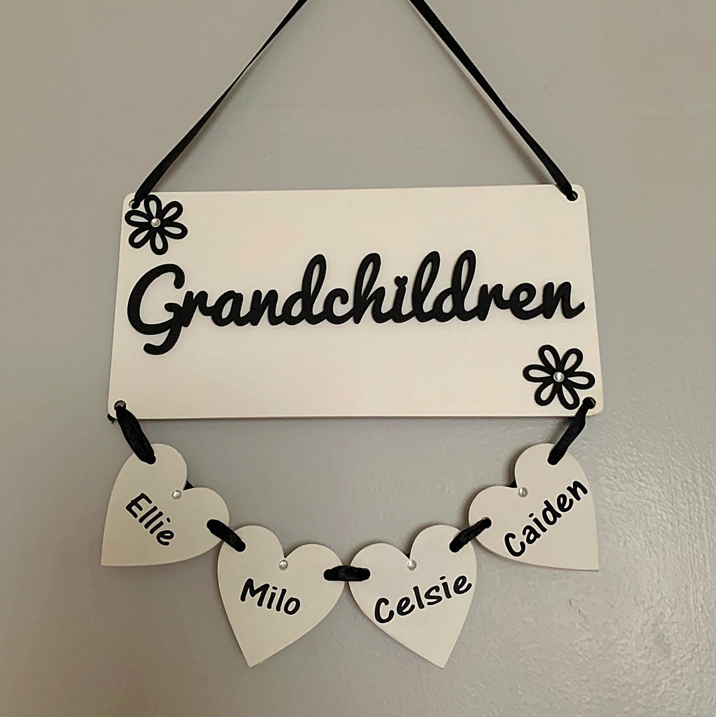 Personalised Family & Grandchildren Hanging Hearts Plaque