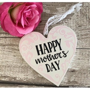 Mum Wooden Hanging Heart