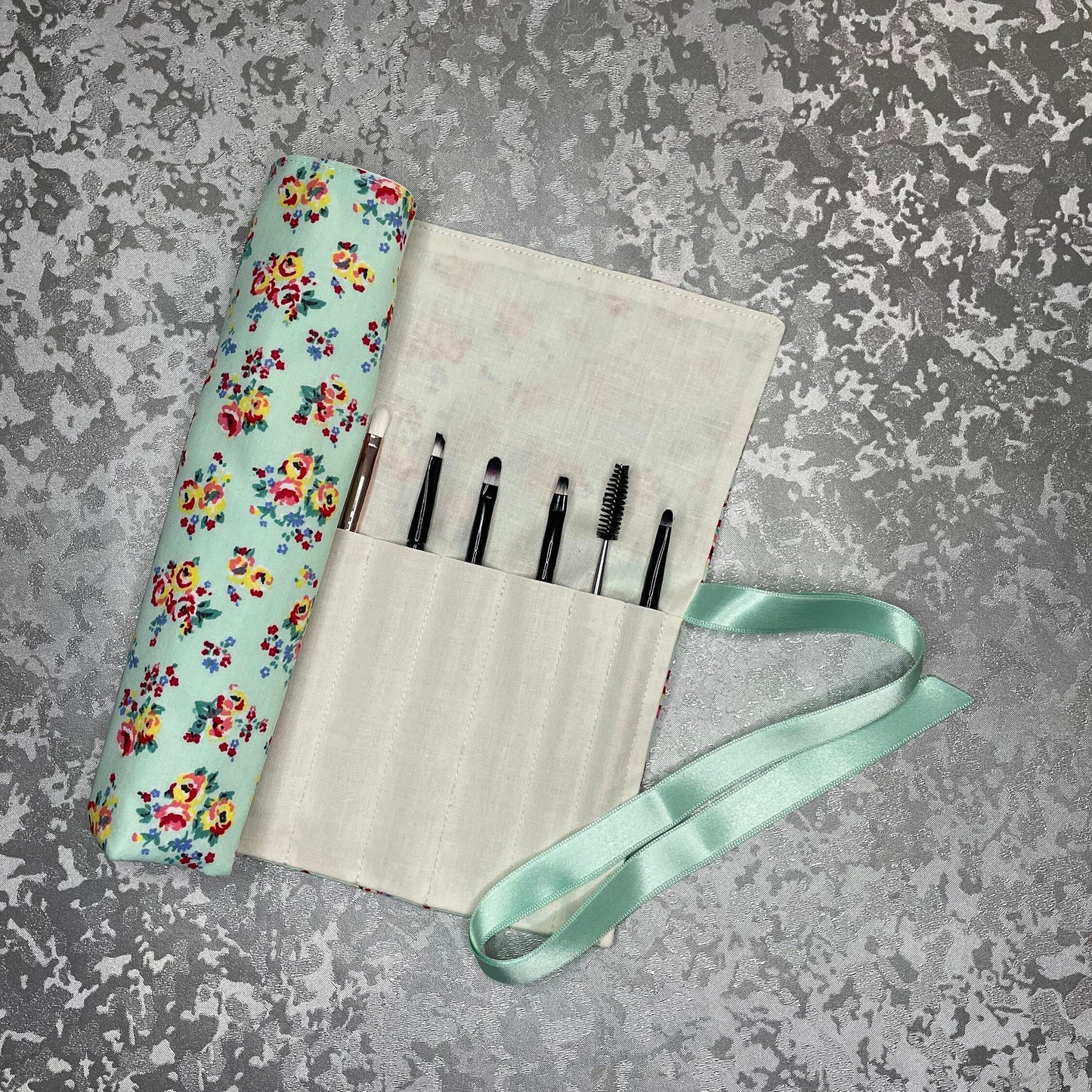 Cosmetic Make-Up Brush Roll Wrap