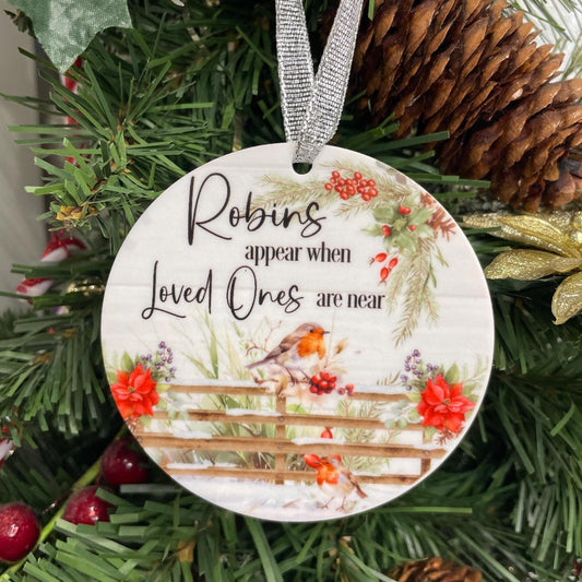 Robins Appear when Loved Ones Are Near Bauble