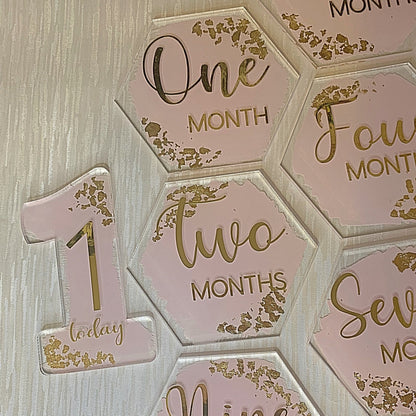 Hello World Baby First Months Milestone Discs